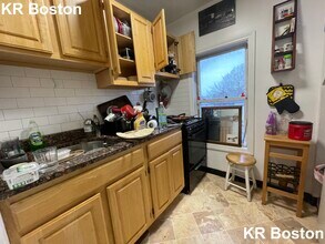 19 Higgins St in Boston, MA - Building Photo - Building Photo