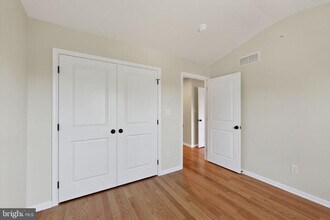 1016 Violet St in Norristown, PA - Building Photo - Building Photo