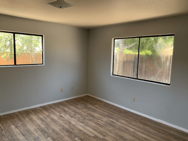 825 Raaberg Way in Santa Maria, CA - Building Photo - Building Photo