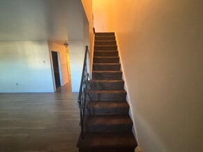 56 Saratoga Ct in Wilkes-Barre, PA - Foto de edificio - Building Photo