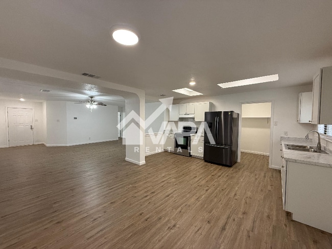 7533 Foss Meadows in San Antonio, TX - Foto de edificio - Building Photo