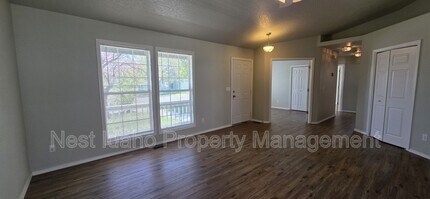 907 Aspen Grove St in Nampa, ID - Building Photo - Building Photo