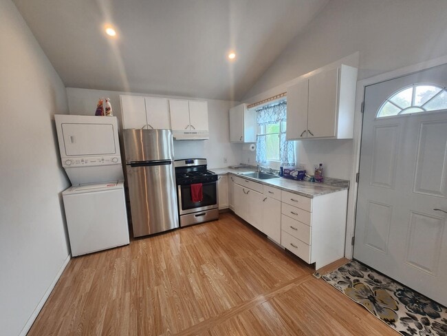 5042 W 119th Pl, Unit 1 in Hawthorne, CA - Building Photo - Building Photo