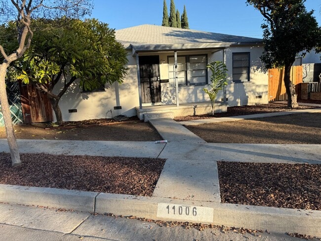 property at 11006 Le Floss Ave