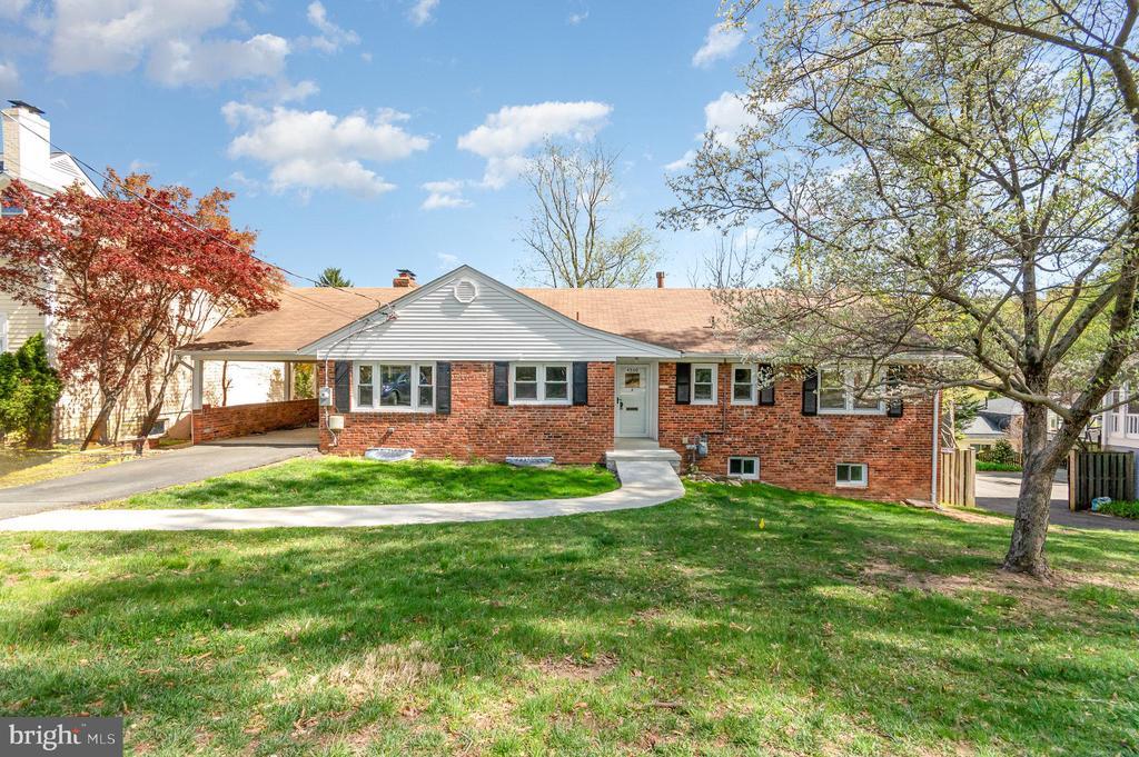4540 26th St N in Arlington, VA - Building Photo