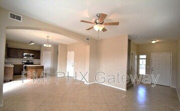 2619 E Shannon St in Gilbert, AZ - Building Photo - Building Photo