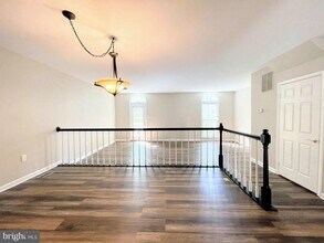 11812 Great Owl Cir in Reston, VA - Building Photo - Building Photo