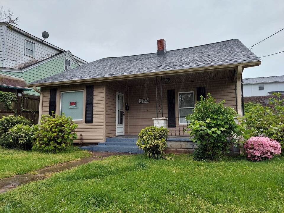 522 N Dunleith Ave in Winston-Salem, NC - Building Photo