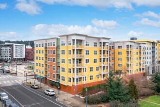 The Cleveland Condominiums in Redmond, WA - Foto de edificio - Building Photo