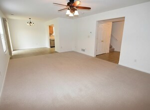 2307 Middle View Dr in Columbus, IN - Building Photo - Building Photo