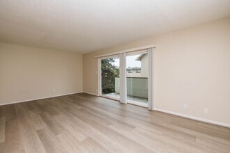 169 Santa Rosa in Oakland, CA - Foto de edificio - Building Photo