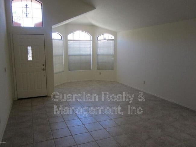 5941 E Kelton Ln in Scottsdale, AZ - Building Photo - Building Photo