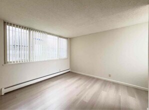 1 Excelsior Ct-Unit -104 in Oakland, CA - Building Photo - Building Photo
