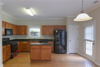 420 Pintail Ct in Suwanee, GA - Building Photo - Building Photo