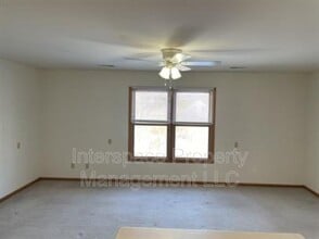 150 Liberty Ln in Sycamore, IL - Building Photo - Building Photo