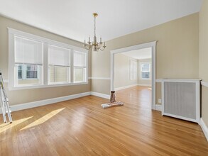 19 Stearns Ave, Unit 2 in Medford, MA - Building Photo - Building Photo