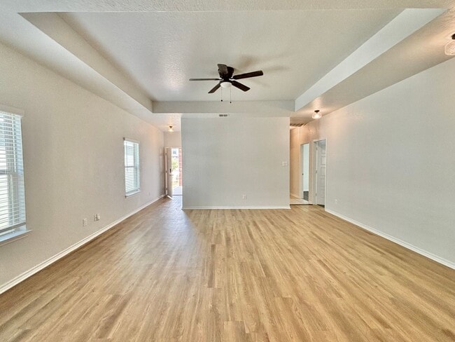 7347 Braes Cor in San Antonio, TX - Building Photo - Building Photo