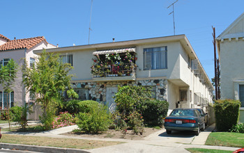 410 N Hayworth Ave in Los Angeles, CA - Building Photo - Building Photo