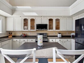 7733 W Southgate Ave in Phoenix, AZ - Building Photo - Building Photo