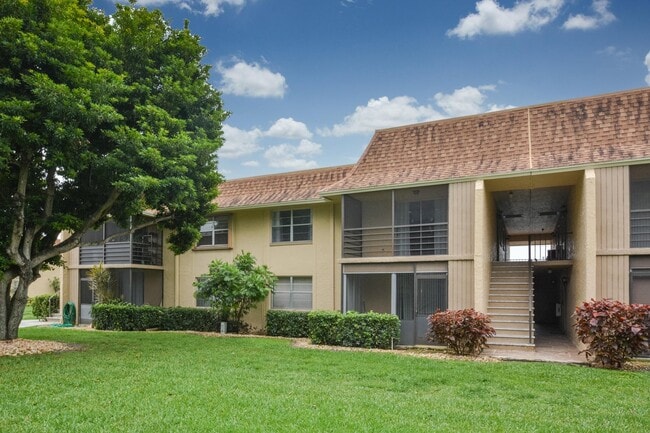 1251 NW 13th St, Unit 436 in Boca Raton, FL - Foto de edificio - Building Photo