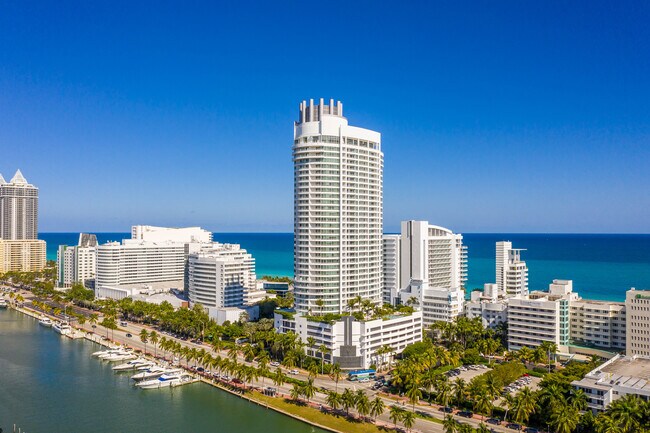 Tresor Tower Fontainebleau in Miami Beach, FL - Building Photo - Building Photo