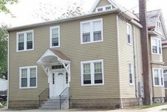 700 Hunter St in Gloucester City, NJ - Building Photo - Building Photo