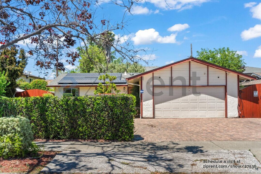 1675 Kingman Ave in San Jose, CA - Building Photo