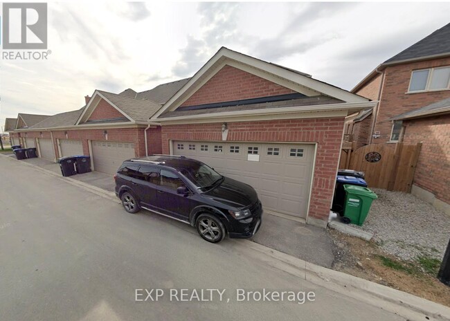 260 Inspire Blvd in Brampton, ON - Building Photo - Building Photo