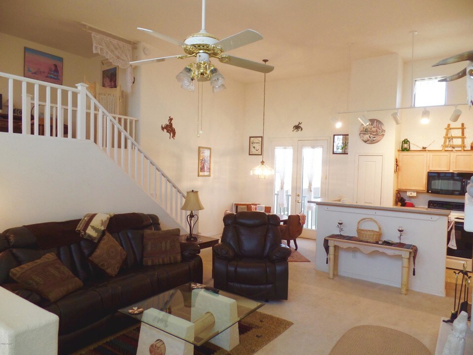 15221 N Clubgate Dr-Unit -2144 in Scottsdale, AZ - Building Photo