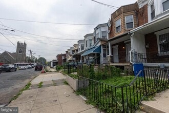 6035 Hazel Ave in Philadelphia, PA - Building Photo - Building Photo