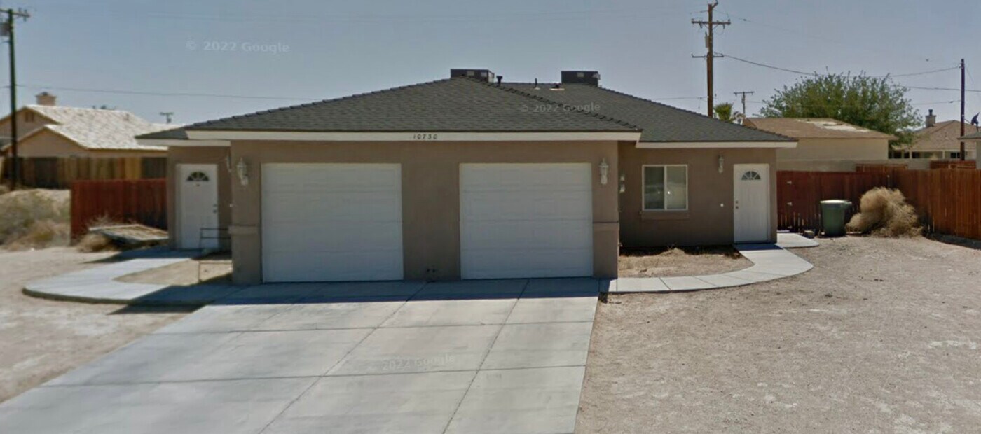 10730 Garibaldi Dr, Unit A in California City, CA - Building Photo