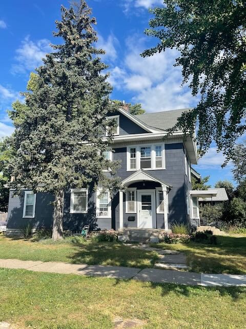 property at 1500 W 31st St