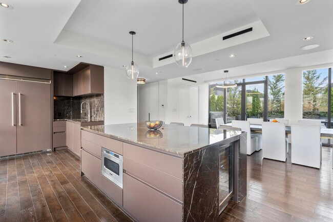 429 Kent Ave in Brooklyn, NY - Building Photo - Building Photo
