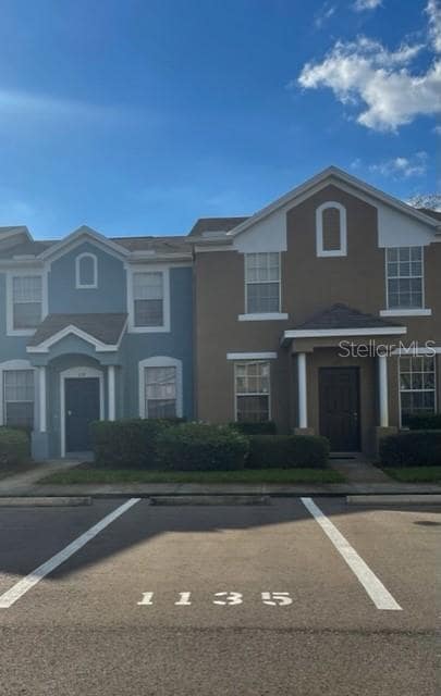 1135 Baronscourt Dr in Zephyrhills, FL - Building Photo - Building Photo