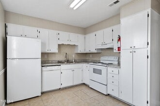 1001 Kiser Blvd in Greeneville, TN - Building Photo - Building Photo