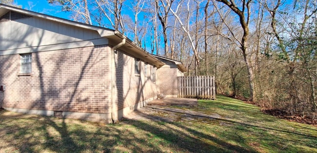 833 Old Trail Rd in Birmingham, AL - Building Photo - Building Photo