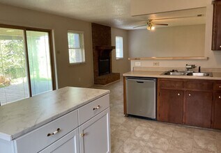 421 Carothers St in Copperas Cove, TX - Building Photo - Building Photo