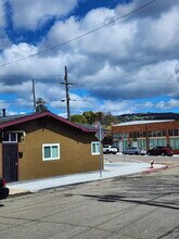 5361 Trask St in Oakland, CA - Foto de edificio - Building Photo