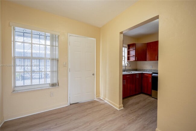 340 NE 82nd St, Unit 1 in Miami, FL - Building Photo - Building Photo