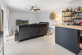 4161 Forest Hill Dr in Hollywood, FL - Building Photo - Building Photo