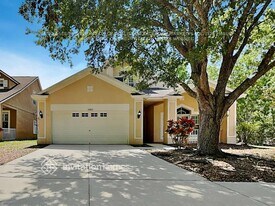 10822 Newbridge Dr in Riverview, FL - Building Photo
