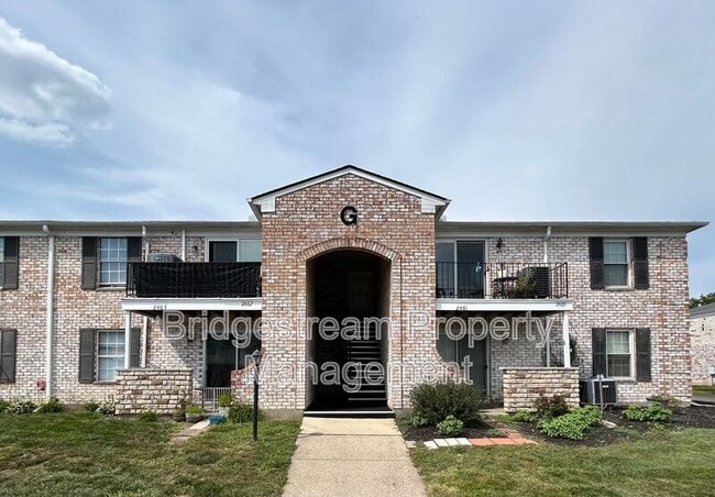 property at 2461 Crew Cir