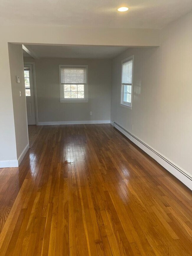 property at 32-34 Park Avenue Extension