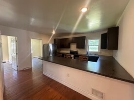 35 Broderick St in Albany, NY - Building Photo