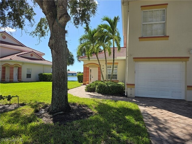 25069 Peacock Ln in Naples, FL - Building Photo - Building Photo