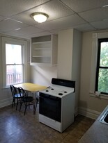 3110 Niagara St, Unit 3 Apartments