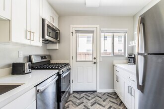 1058 Noel Dr, Unit FL0-ID1862 in Menlo Park, CA - Building Photo - Building Photo