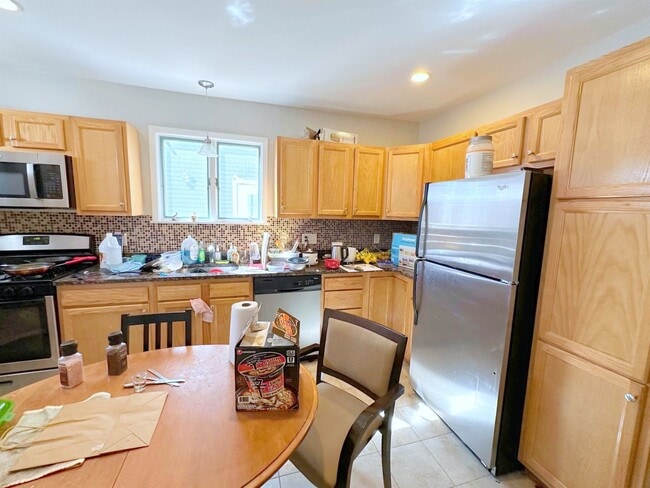 149 North St, Unit 1 in Somerville, MA - Building Photo - Building Photo