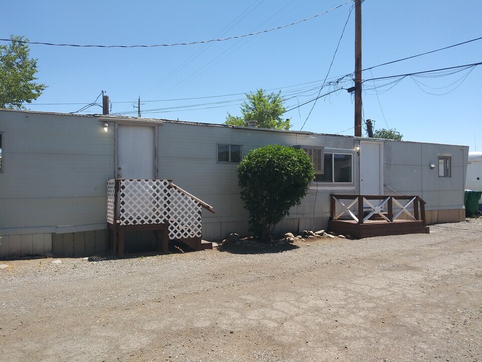 2400 E 5th St in Reno, NV - Building Photo