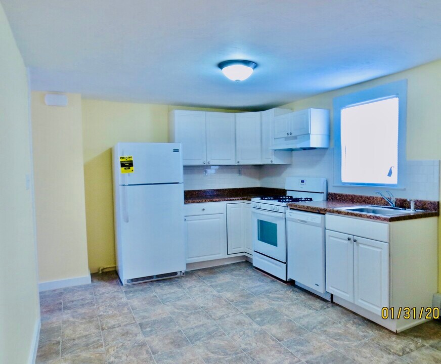 74 Pine St, Unit 1 in Milford, MA - Building Photo
